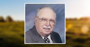 Daniel Munson's Instagram, Twitter & Facebook