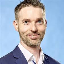 Quantum Computing: Basic knowledge in five video lectures