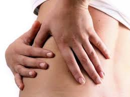 Voilà, ça doit faire plus d'une semaine que j'ai un nerf qui bouge dans le front (vous savez c'est comme les paupières), c'est très énervant et j'ai l'impression que plus ça m'arrive, plus ça m'énerve. Douleurs Abdominales A Gauche Pourquoi Ameliore Ta Sante