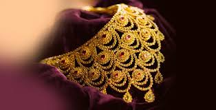 Gold choker necklace designs can be styled in multiple ways. Sale Bridal Jewellery Sets Gold From Tanishq With Price Is Stock