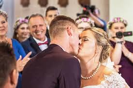 Sarah connor ihre modische verwandlung brigitte de. Dieser Moment Wird Uns Immer In Erinnerung Bleiben Unsere Hochzeit Seht Ihr Morgen Um 20 15 Uhr Bei Rtl2 Nbsp Nbsp Wedding Nbsp Hochzeit Braut Promis