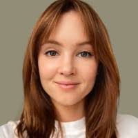 Margot Perry's Instagram, Twitter & Facebook