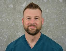 Annette Houk's Instagram, Twitter & Facebook