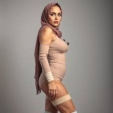 Modern Elegance: Arab Hijab Stepmom