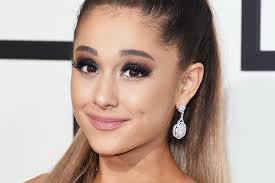 Jaa😍, ich mag auch veronica von riverdale total! Ariana Grande Ungeschminkt Vogue Ariana Grande Songs