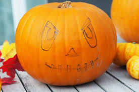 Kinderleichte Anleitung Zum Kurbis Schnitzen Rezept Kurbisse Schnitzen Kurbis Schnitzen Kinder Halloween Kurbis Schnitzen