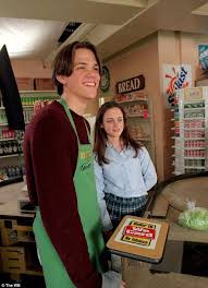 Gilmore Girls Alexis Bledel And Jared Padalecki Secretly Dated In Real Life In 2020 Girlmore Girls Glimore Girls Gilmore Girls