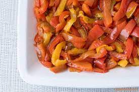 In cottura, sfumate con mezzo bicchiere di vino rosso. Peperoni In Agrodolce Ricetta Semplice E Veloce Sempliceveloce