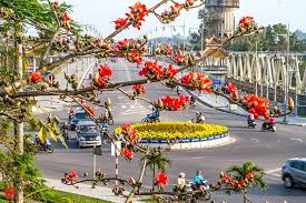 Image result for thang ba hoa Hue va ao tim images