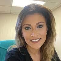 Carly Pyle's Instagram, Twitter & Facebook