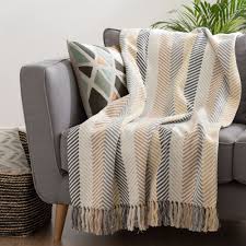 Plaids Et Couvertures Pour Canape Et Lit Jete De Canape Deco Ameublement Meuble De Style