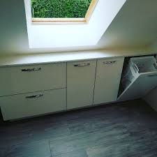 Aménagement placard sous pente et idée de déco de chambre à coucher. Meuble De Salle De Bain Sous Pente Au Meuble Petruvien Sarl Dufresne Facebook
