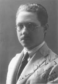 Robert Kellow's Instagram, Twitter & Facebook