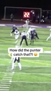 Kentucky WR commit Preston Bowman snatched that snap out of the air 🔥 ,  (🎥: tonygerdeman/x)