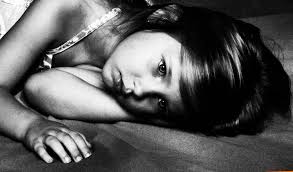 The graceful waves, curled away from the face, feature the sprinkling of caramel highlights. Wallpaper Model Eyes Long Hair Children Green Blue Black Hair Sad Life Nc Dramatic Beautiful Child Forlorn Girl Beauty Smile Eye Hand Young Lip Muscle Misery Aging We Black And White