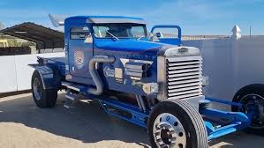 Driving the big rig hot rod! Rodney Ruckers 1974 Peterbuilt truck rod