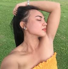 Glorybee R. Curitana