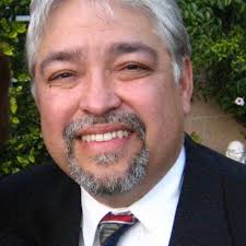 Carlos Piar (@bibliomanic)