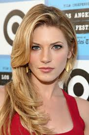 Katheryn Winnick 🌹🔥