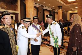 Raja permaisuri agong cari lori milo puashati daulattuanku drnoorhisham lorimilo lagumilo. Photo Gallery Category Istiadat Pertabalan Kebawah Duli Yang Maha Mulia Seri Paduka Baginda Yang Di Pertuan Agong Xv Sultan Muhammad V Di Balairung Seri Istana Negara Image Istiadat Pertabalan Kebawah Duli