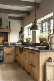 Epingle Par Duvigneau Sur Cuisine En 2020 Cuisine Chene Decoration Interieure Cuisine Cuisine Moderne