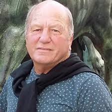 Who remembers the Sundowners a great band in the day .They used to come to  Ashford, during my teens l was a hod carrier to Bos ,who was a bricklayer.