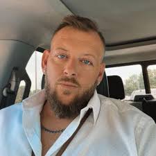 One of a Kind MX2 6 Door F-450, Ultimate Tow Rig. Original window sticker  and build sheet in pics. 8700 miles. Serious inquires PM or Text for  Details 801-803-3289