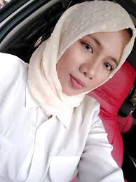 Lihat ide lainnya tentang jilbab cantik, kecantikan, gaya hijab. Esteler Esteler20 Twitter