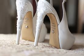 Sandalo sposa in scarpe donna. Le Scarpe Da Sposa Fra Comodita E Moda Obiettivi D Arte