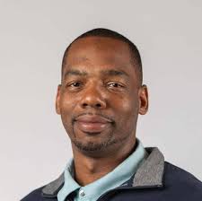 How many testimonials are ideal for a website?