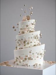 Quinn And Mike Were Married At Chambers Hotel In Downtown Minneapolis We Decided That The Silhouette Of The Wedding Cake Should Torte Hochzeit Elegante Torten Und Silberhochzeitstorten