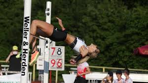 Och var nära, nära på personliga rekordet 1,98. Hochsprung Meeting Buhl Erika Kinsey Triumphiert Zum Zweiten Mal