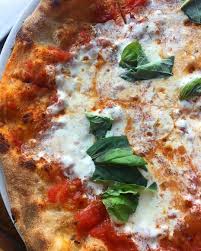 The Hungry Hotline On Instagram Pizzeria Bianco That S Crust Is Chef S Kiss Hungry Chef Crust
