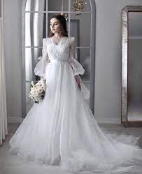 Pin By Nopi On Baby Costume In 2020 Wedding Dresses Muslimah Wedding Dress Pakistani Bridal Dresses