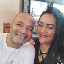 O marido sábio HONRA e RESPEITA a esposa que escolheu para si....