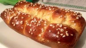 Brioche Moelleuse Facile Et Legere Comme Tout Tonmag Recette Pains A Hot Dog Moelleux Brioche