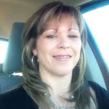 Cindy Molloy's Instagram, Twitter & Facebook