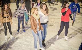 Dragilor, fie că știți deja, fie că nu, eu tot țin să vă spun un mic. Patinoar Drumul Taberei 2 Intrari Pentru 1 Persoana Sau O Intrare Pentru 2