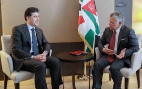 ولد الملك طلال بن عبد الله في مكة المكرمة في 8 يناير عام 1909. Ù†ÙŠØ¬ÙŠØ±ÙØ§Ù† Ø¨Ø§Ø±Ø²Ø§Ù†ÙŠ ÙŠØ¨Ø¯ÙŠ Ø§Ù„Ø¯Ø¹Ù… Ø§Ù„ÙƒØ§Ù…Ù„ Ù„Ù„Ù…Ù„Ùƒ Ø¹Ø¨Ø¯ Ø§Ù„Ù„Ù‡ Ø±ÙˆÙˆØ¯Ø§Ùˆ Ù†ÙŠØª