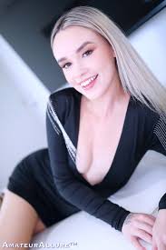 Khloe Kingsley Returns To Amateur Allure To Give Head Get Fucked And  Swallow More Cum - Bunny Lust
