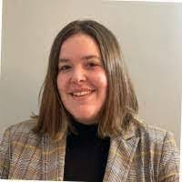 Lisa Huelsman's Instagram, Twitter & Facebook