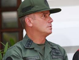 Ada Osorio (@GlaimerOsorio)