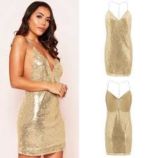 Robe dos nu en v cette robe dos nu en v, met en valeur votre silhouette et sa ceinture nouée dans le dos marque votre taille avec élégance. Robe Courte Femmes D Ete Sans Manches Dos Nu Sexy Col En V Robe Pailletee Mini Or Or Achat Vente Robe Cdiscount