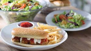 Try olive garden's new italians duos for two delicious entrees on one plate for only $11.99. Olive Garden Food Truck Serves Free Breadstick Sandwiches 6 17 20