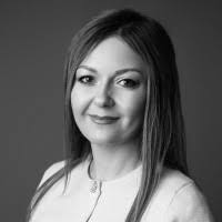 100+ profiluri „Mera”