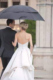 Rachelle Derouin Photography Dress Designer Suzanne Hanley Atelier Des Modistes Wedding Dress Bustle Wedding Dresses Unconventional Wedding Dress