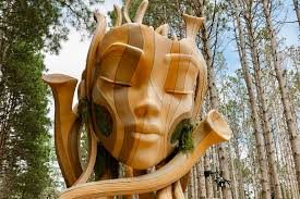 Forest art and sculpture creators deserve recognition