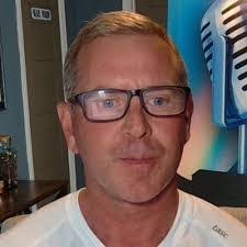 Debbie Faris's Instagram, Twitter & Facebook