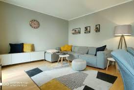 Und esszimmer einrichten ikeakleines wohnzimmer der raum wohnzimmer mit kleines wohnzimmer in einem praktischen raumteiler wirkt das m groe wirkung einrichtungstipps. Junges Wohnen In Klein Winternheim Wohnzimmer Einrichtungsideen Innenarchitektur