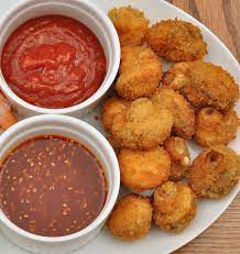 In a medium bowl, mix together the remaining cup of flour, beer, salt, pepper, garlic powder and onion powder. Fried Mushrooms Wikipedia